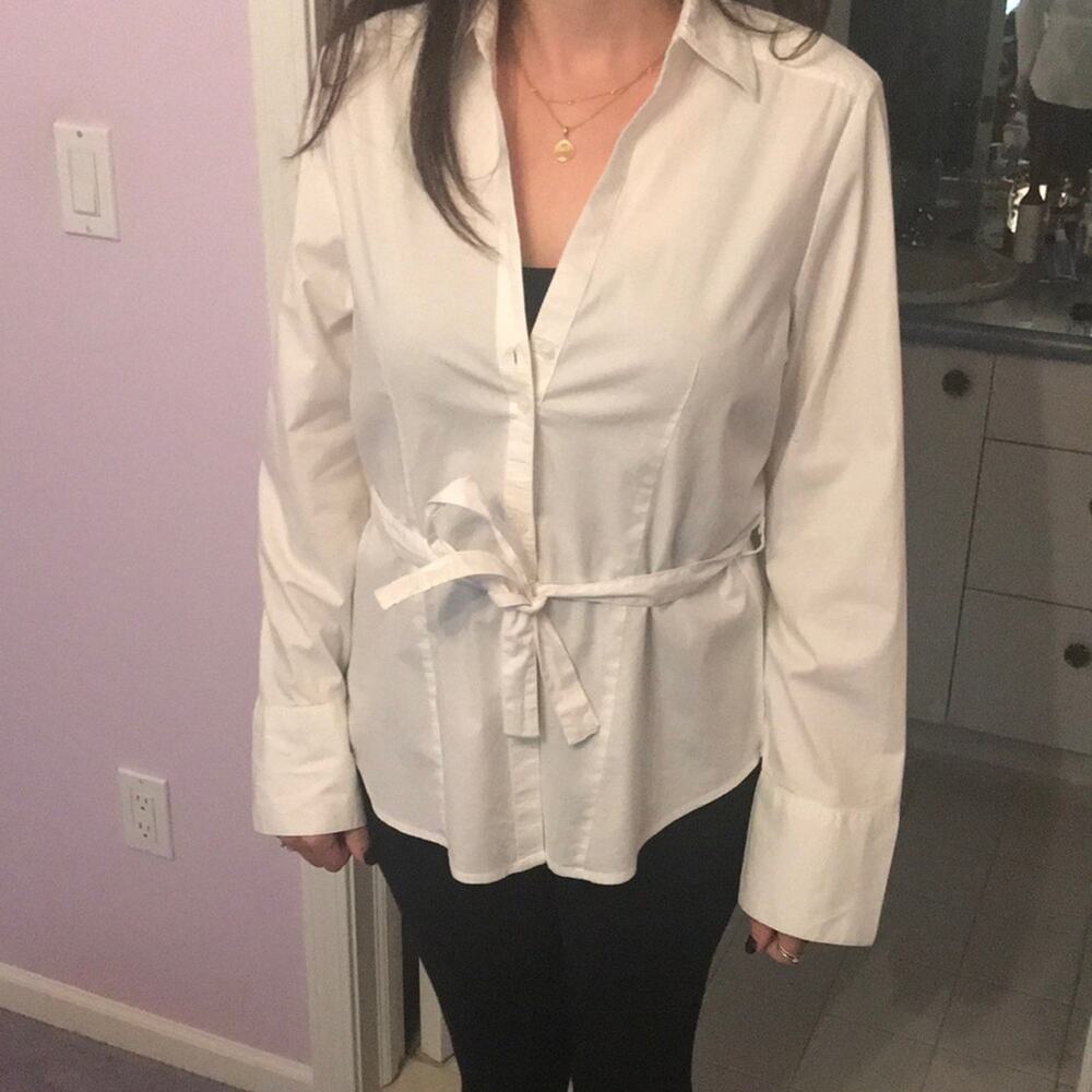 Limited Collared Button Down With Wrap White M - image 1